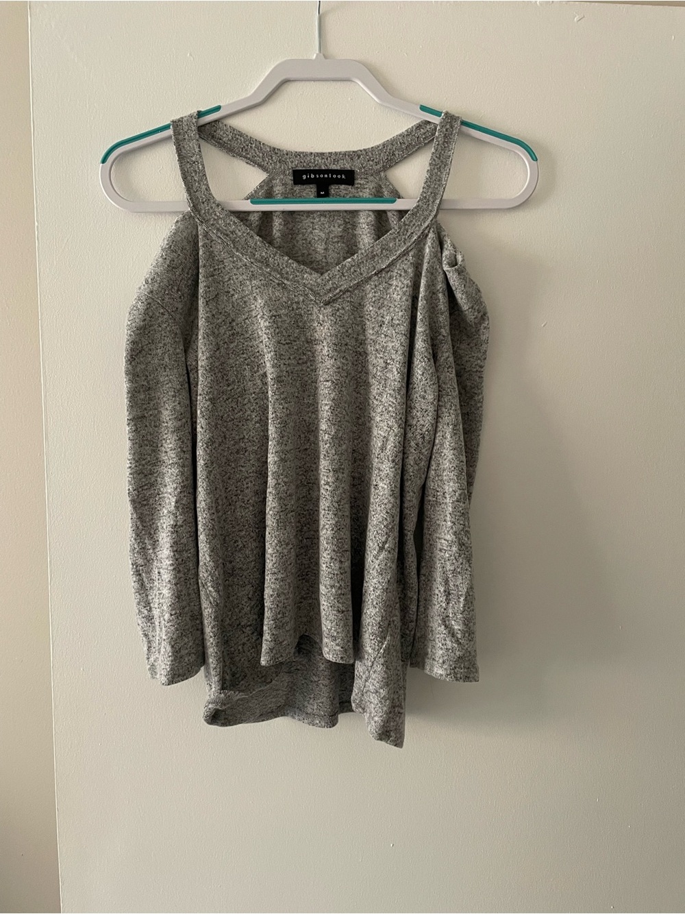 Gibson Look Gray Off-the-Shoulder V-Neck Sweater